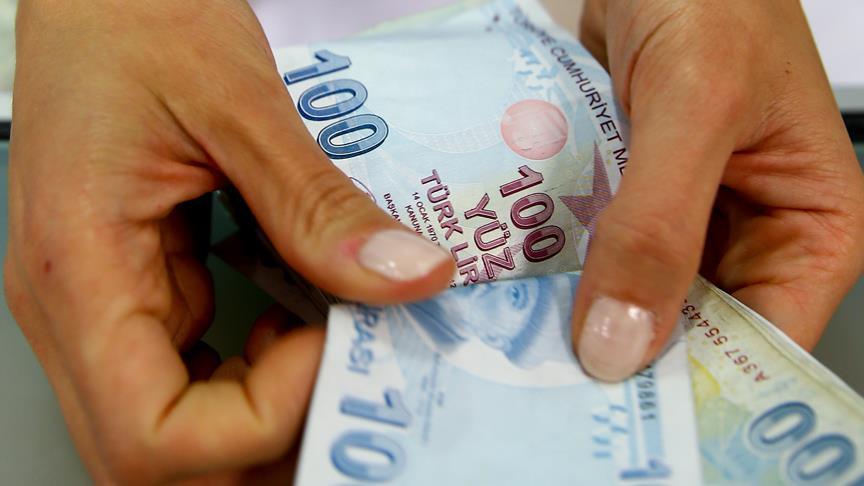 Bankaların konut kredisi faizlerinde indirim yapmasıyla gayrimenkul sektöründe hareketlilik bekleniyor.