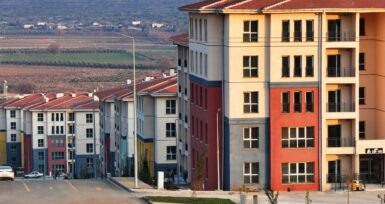 TOKİ 7 bin 910 kişiye tapusunu teslim etti