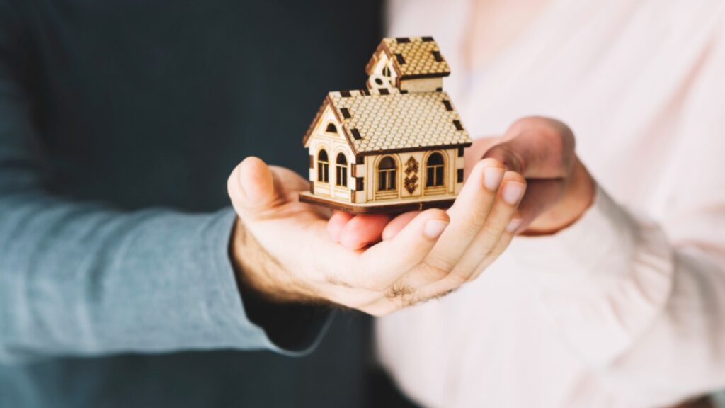 Emlak vergisi ödemeleri e-Devlet, belediye web siteleri, banka şubeleri ve mobil bankacılık üzerinden kolayca yapılabiliyor.