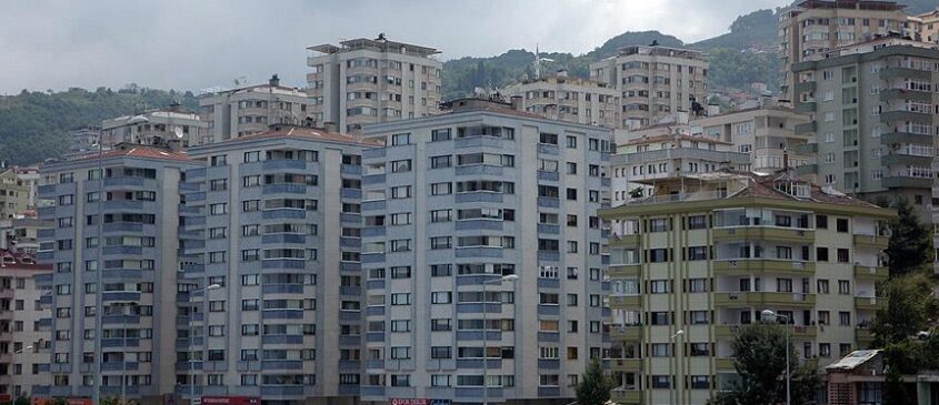 Konutta kredili satışların payı 33 ayın ardından ilk kez yüzde 20’yi geçti